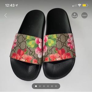 Sandal Gucci women good no box no bags size 6.5